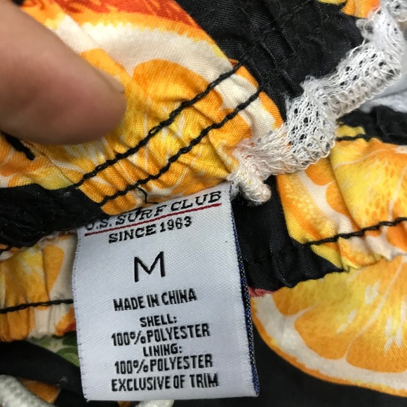 Medium Men’s Surf club Trunks - Picture 4 of 4